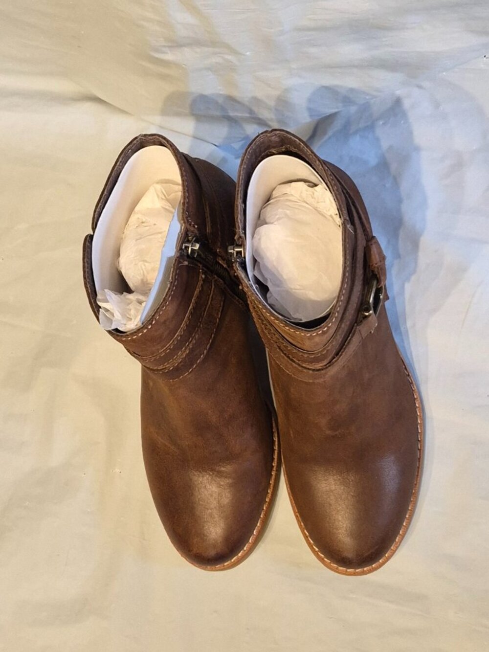 New In Box sz 7M Sperry Top-Sider Dark Brown Chelton Leather Booties - Picture 4 of 11